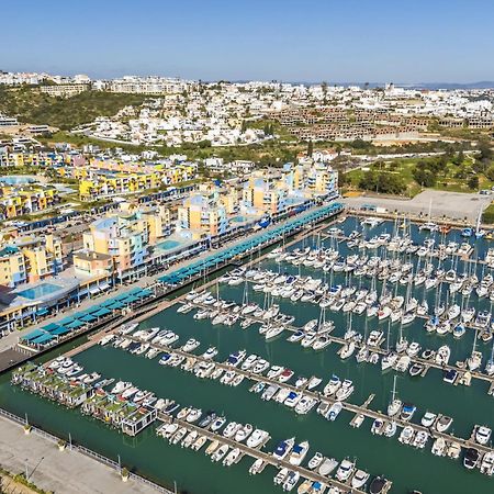 Marina Breeze Apartment With Pool - 900M From The Beach 알부페이라 외부 사진