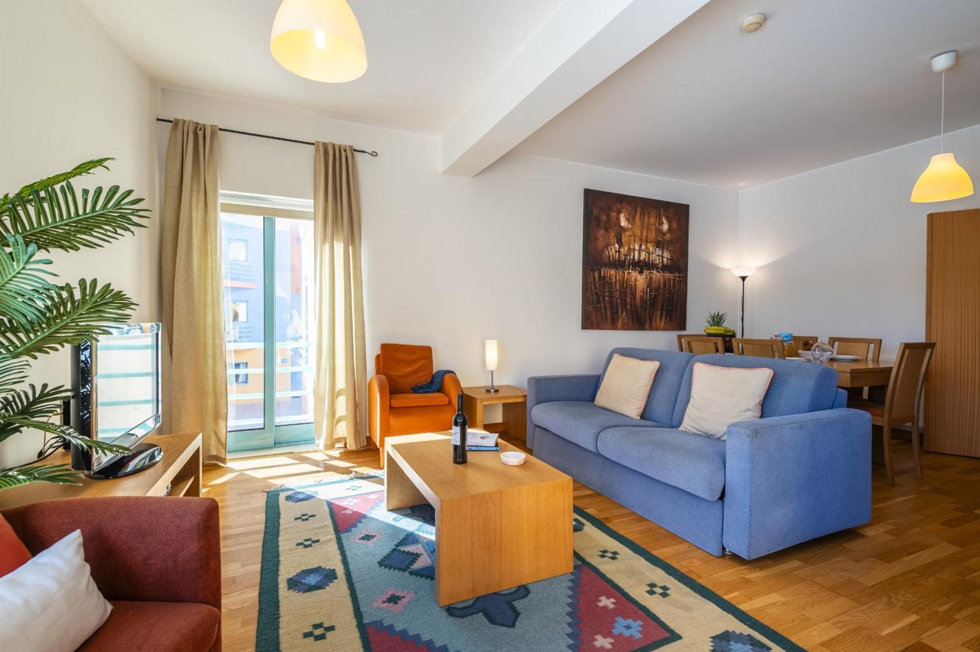 Marina Breeze Apartment With Pool - 900M From The Beach 알부페이라 외부 사진