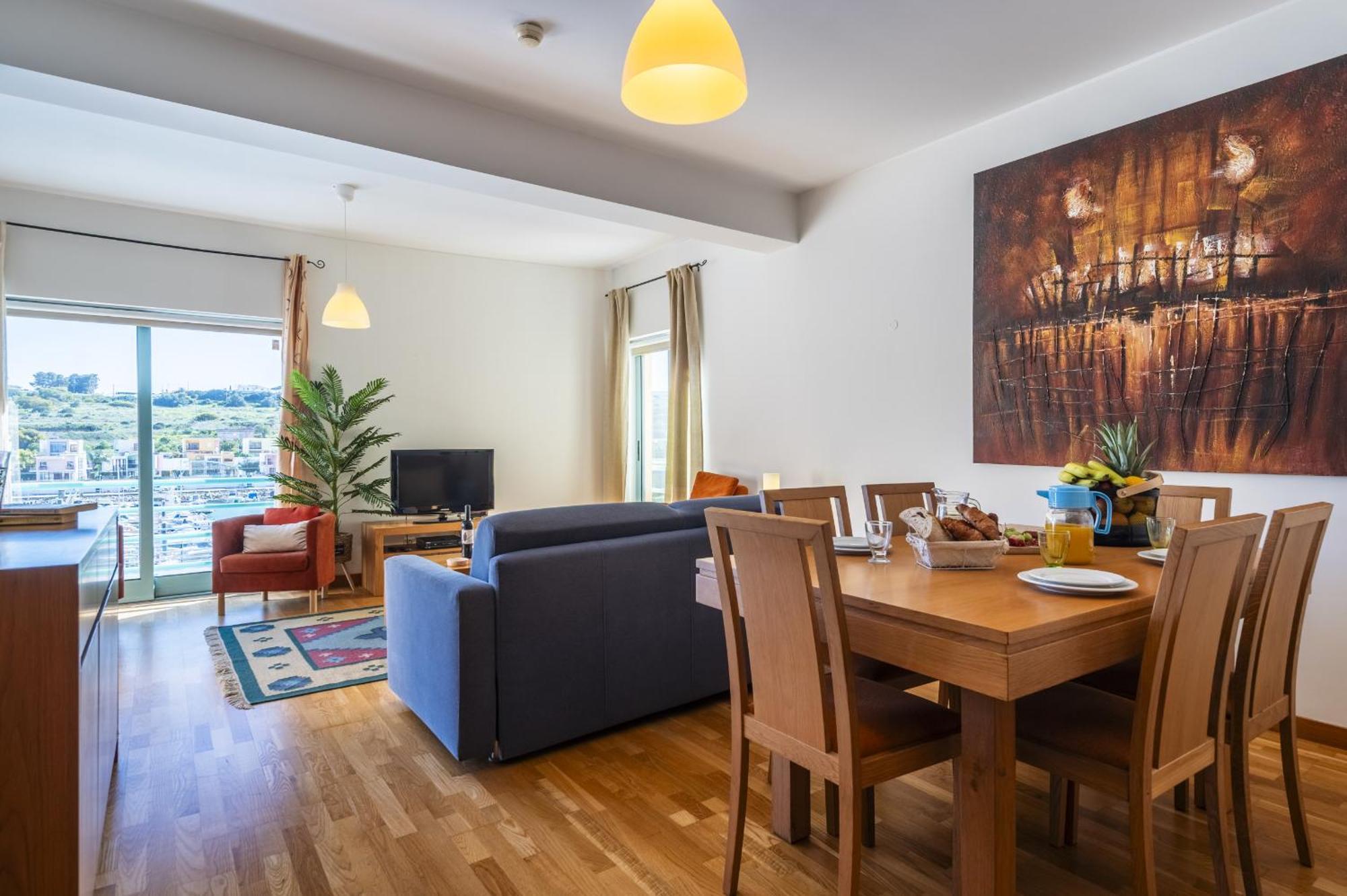 Marina Breeze Apartment With Pool - 900M From The Beach 알부페이라 외부 사진