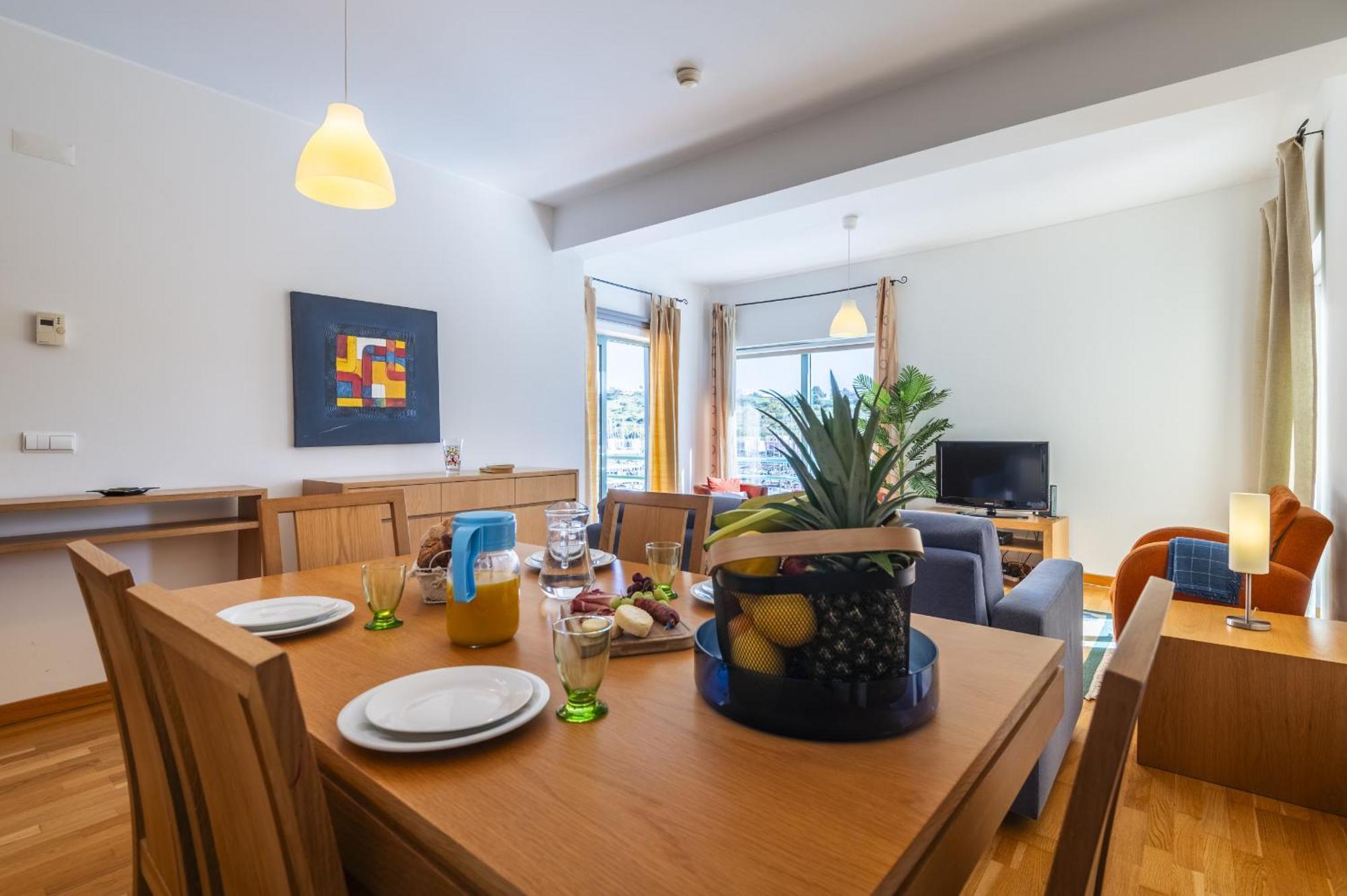Marina Breeze Apartment With Pool - 900M From The Beach 알부페이라 외부 사진